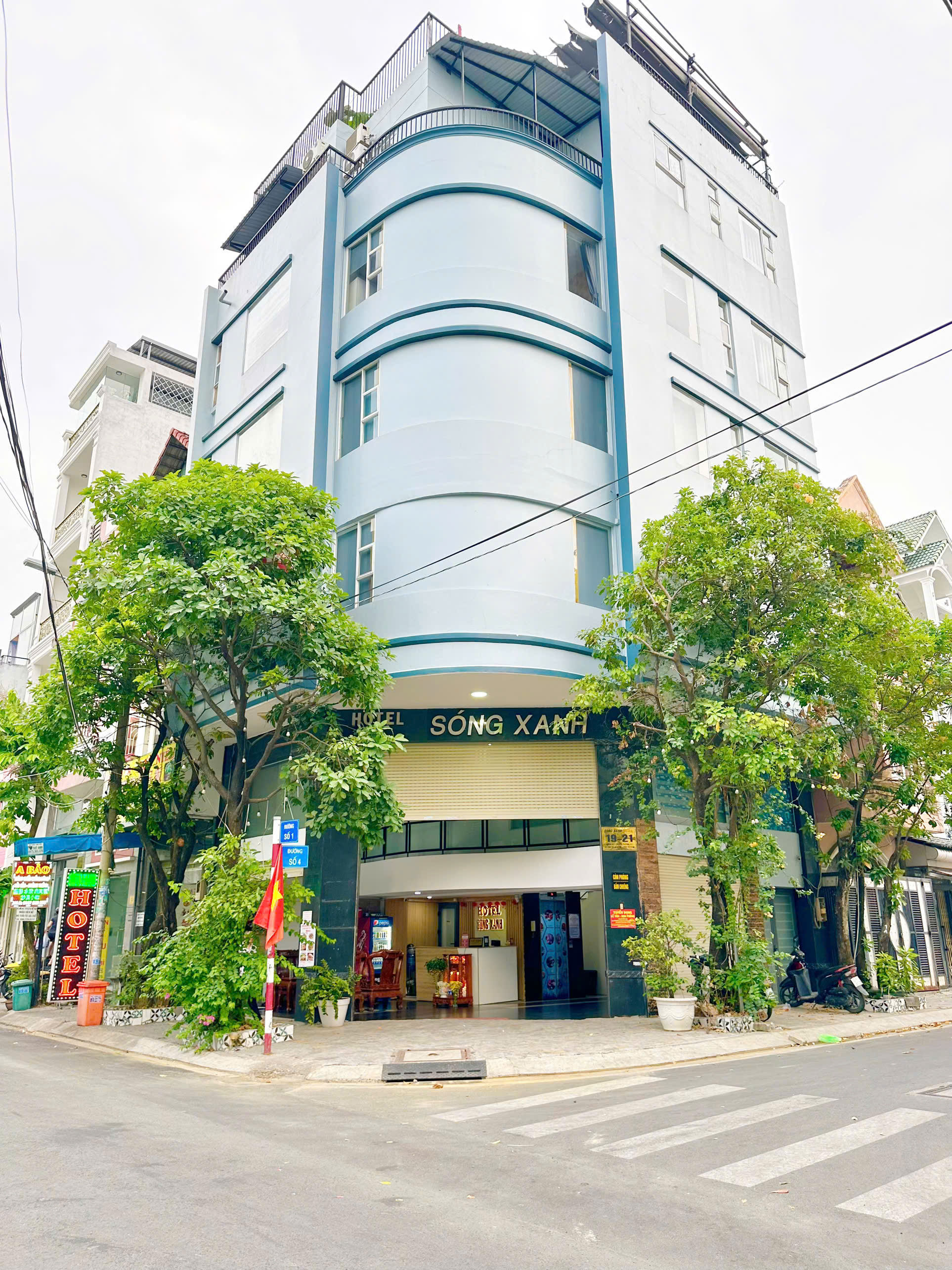 Phú Gia Hotel 10