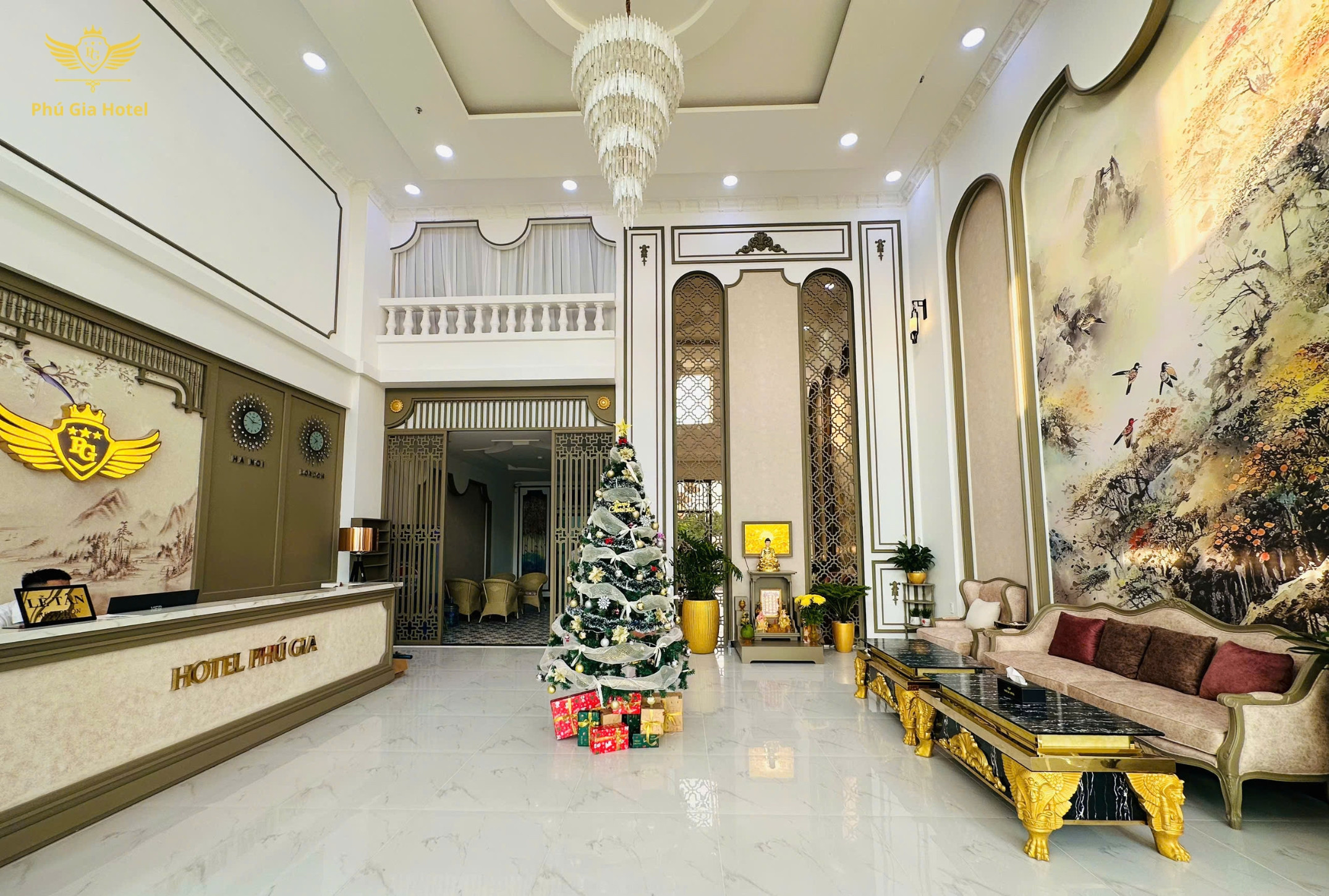 Phú Gia Hotel 16